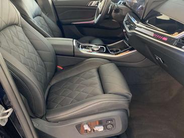 BMW X5 — photo 10