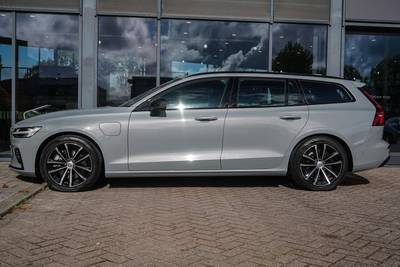 Volvo V60 Break T6 Recharge AWD - 2025 - Joinsteer - #1