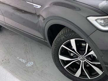 Volkswagen T-Roc — photo 6