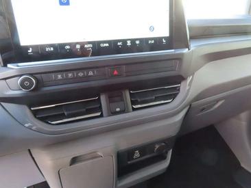 Volkswagen Multivan TDI — photo 10