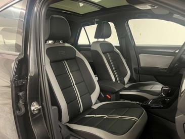 Volkswagen T-Roc — photo 17