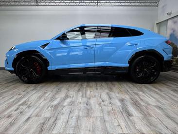 Lamborghini Urus SE — photo 2