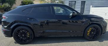 Lamborghini Urus SE — photo 5