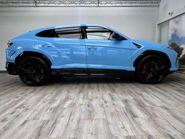 Lamborghini Urus SE — photo 3