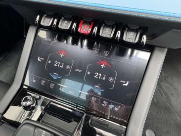 Lamborghini Urus SE — photo 29