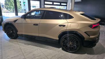 Lamborghini Urus SE — photo 2