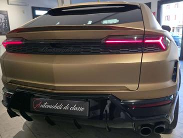 Lamborghini Urus SE — photo 9