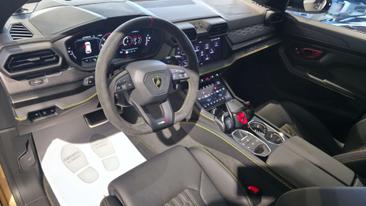 Lamborghini Urus SE — photo 10