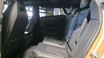 Lamborghini Urus SE — photo 14