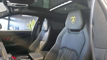 Lamborghini Urus SE — photo 15