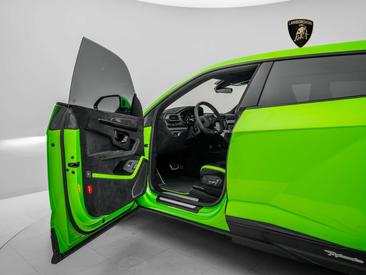 Lamborghini Urus Performante — photo 8