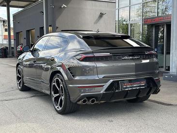Lamborghini Urus SE — photo 10