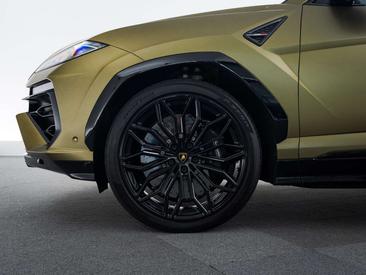 Lamborghini Urus SE — photo 9