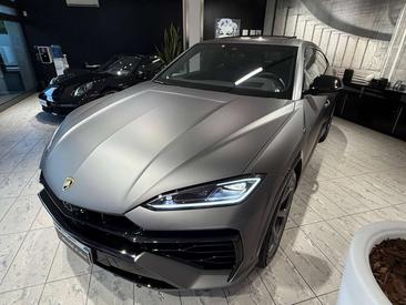 Lamborghini Urus SE — photo 4