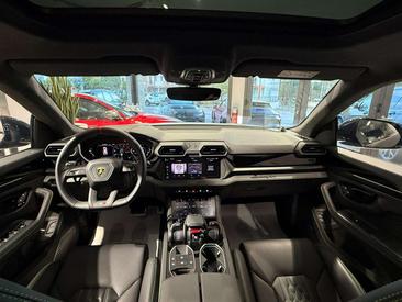 Lamborghini Urus SE — photo 7