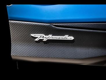 Lamborghini Urus Performante — photo 12