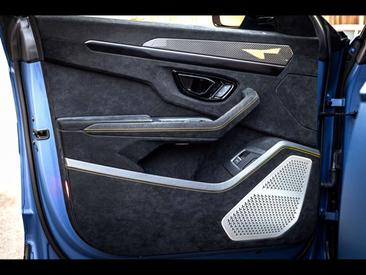 Lamborghini Urus Performante — photo 13