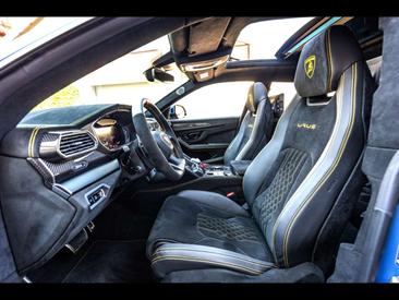 Lamborghini Urus Performante — photo 15