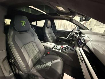 Lamborghini Urus SE — photo 15