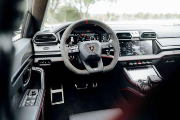 Lamborghini Urus SE — photo 13