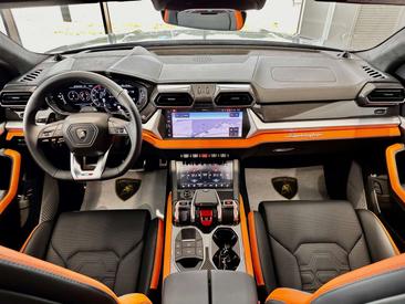 Lamborghini Urus SE — photo 10
