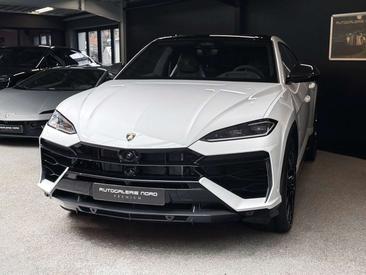 Lamborghini Urus SE — photo 4