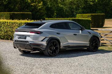 Lamborghini Urus Performante — photo 4