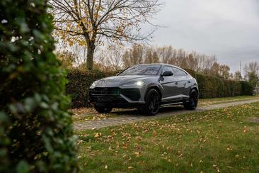 Lamborghini Urus SE — photo 8