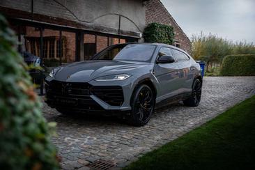 Lamborghini Urus SE — photo 10