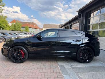 Lamborghini Urus SE — photo 13