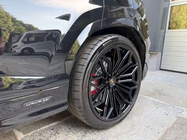 Lamborghini Urus SE — photo 14