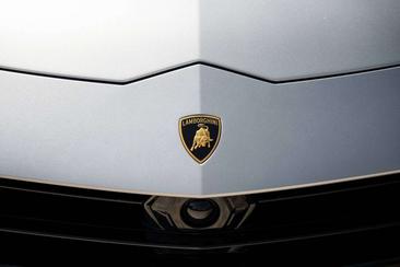 Lamborghini Urus Performante — photo 13