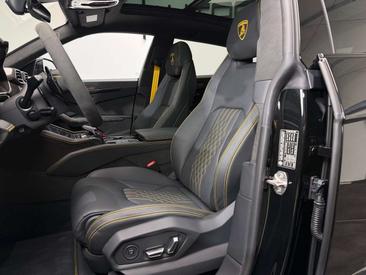 Lamborghini Urus SE — photo 9