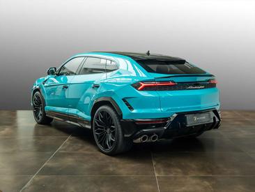 Lamborghini Urus SE — photo 4