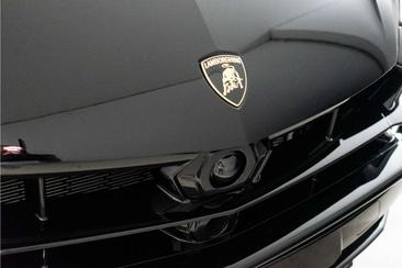 Lamborghini Urus SE — photo 10
