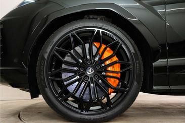 Lamborghini Urus SE — photo 13