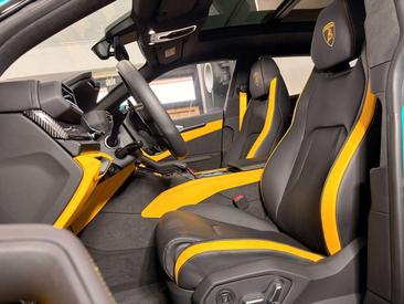 Lamborghini Urus SE — photo 11