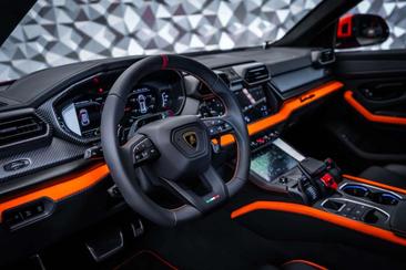 Lamborghini Urus SE — photo 8