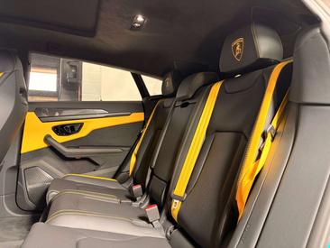 Lamborghini Urus SE — photo 14