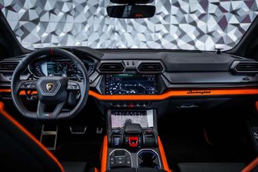 Lamborghini Urus SE — photo 11