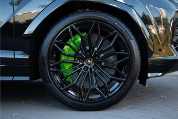 Lamborghini Urus SE — photo 6
