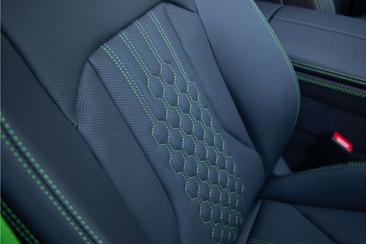 Lamborghini Urus SE — photo 14
