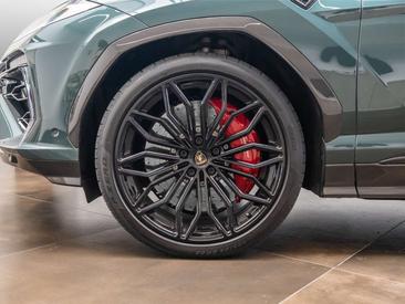 Lamborghini Urus SE — photo 6