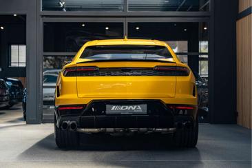 Lamborghini Urus SE — photo 2