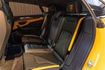 Lamborghini Urus SE — photo 8