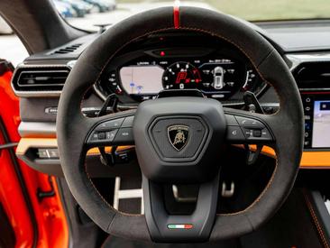 Lamborghini Urus SE — photo 12