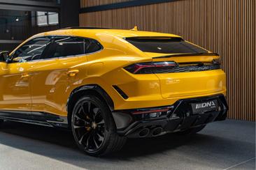 Lamborghini Urus SE — photo 10