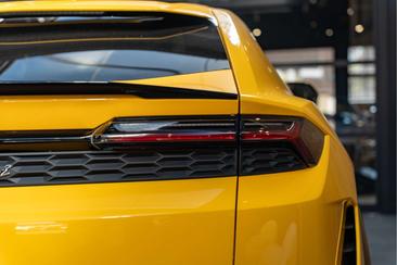 Lamborghini Urus SE — photo 17