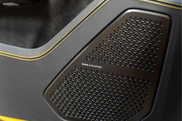 Lamborghini Urus SE — photo 31