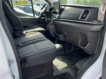 Ford Transit MPV 2.0 EcoBlue 130 — photo 11